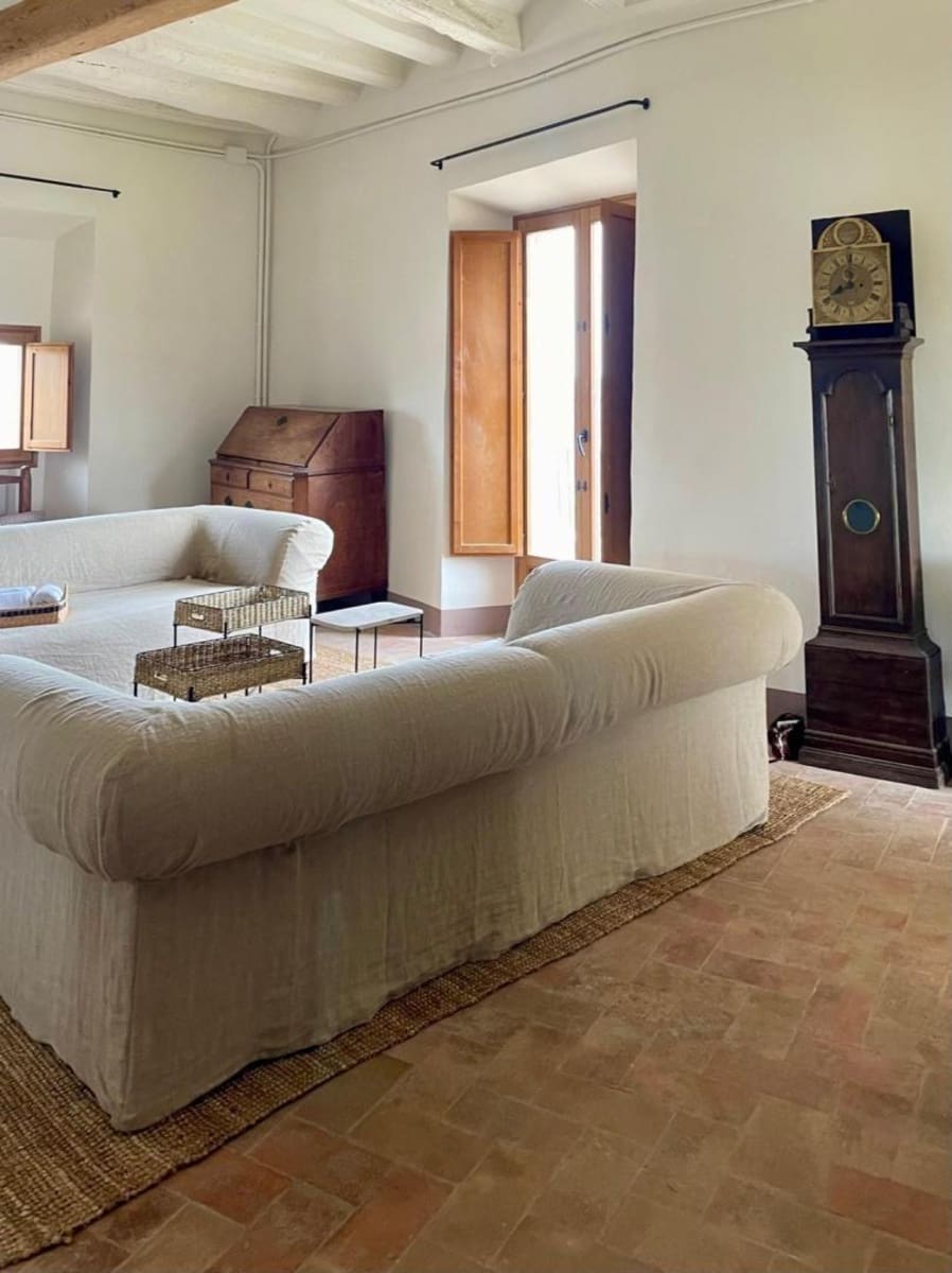 6 bedroom Villa for sale in Les Piles - € 690,000 (Ref: 9958326)