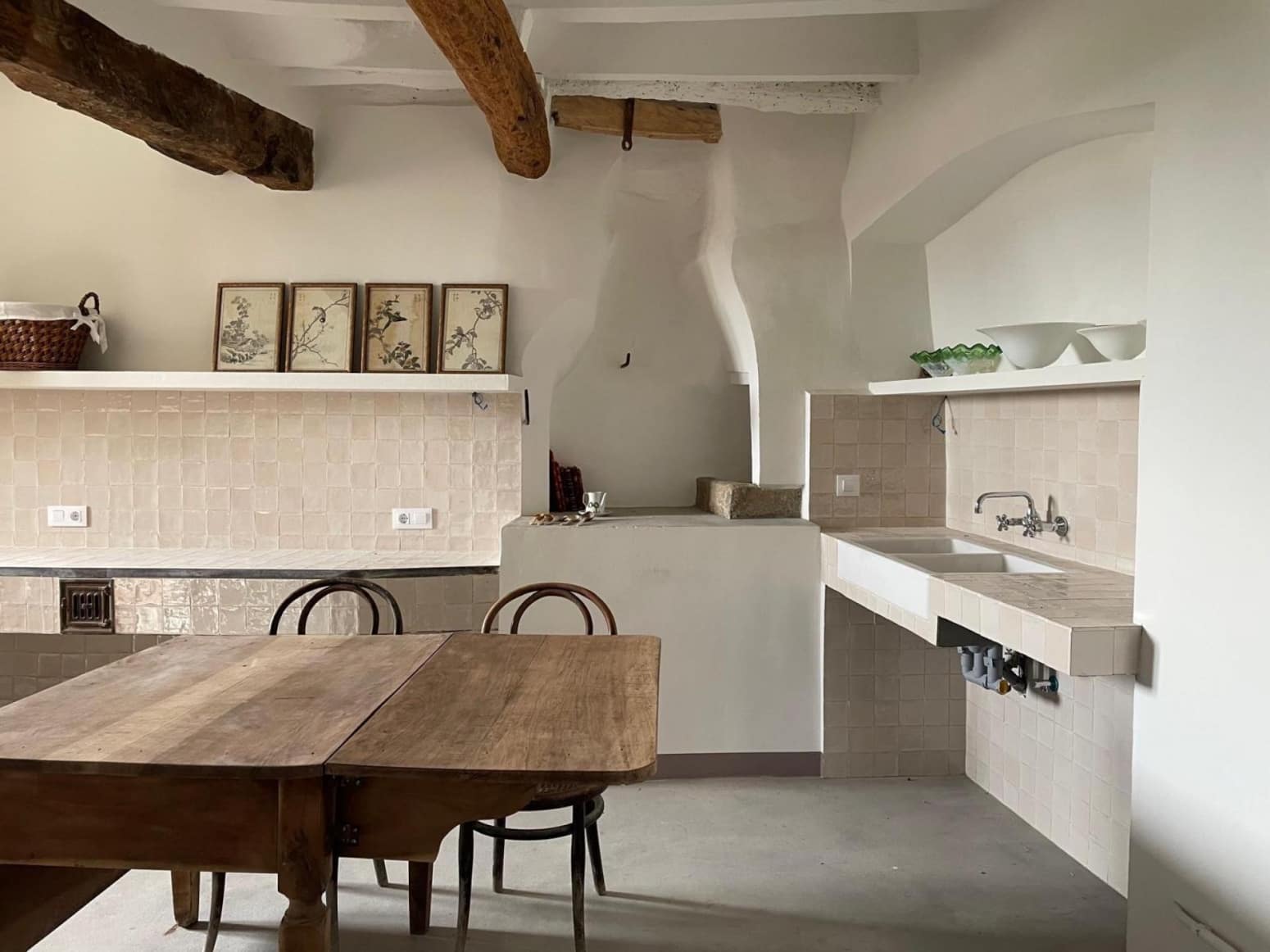 6 bedroom Villa for sale in Les Piles - € 690,000 (Ref: 9958326)