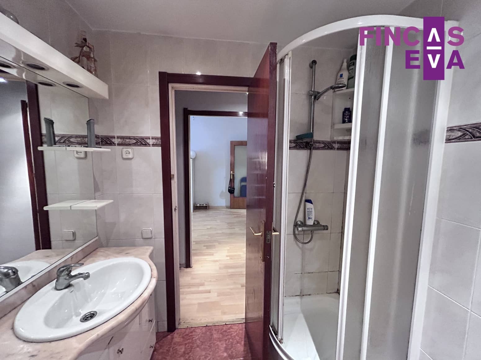 4 Zimmer Wohnung zu verkaufen in Barcelona Stadt - 437.000 € (Ref: 9961024)