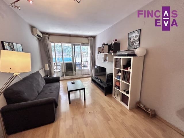 4 slaapkamer Flat te koop in La Sagrada Família, Barcelona stad - € 437.000 (Ref: 9961024)