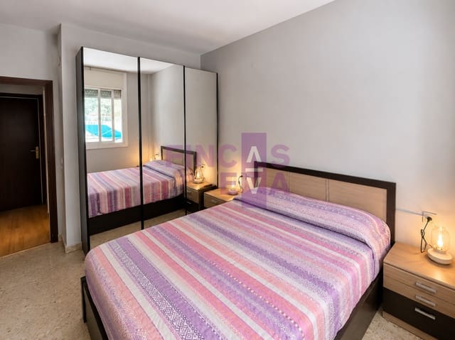 4 slaapkamer Flat te koop in La Sagrada Família, Barcelona stad - € 437.000 (Ref: 9961024)