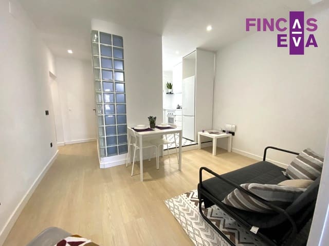 2 soveværelse Lejlighed til salg i El Raval, Barcelona by - € 234.000 (Ref: 9974343)