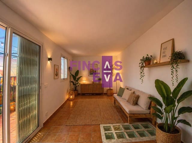 2 soveværelse Lejlighed til salg i El Raval, Barcelona by - € 234.000 (Ref: 9974343)