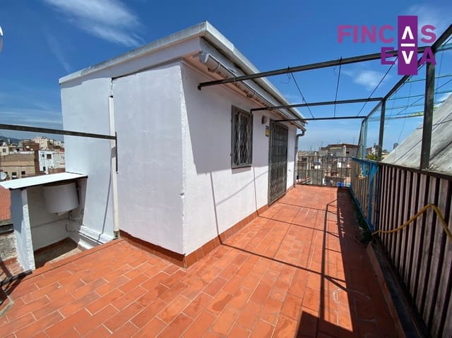 2 soveværelse Lejlighed til salg i El Raval, Barcelona by - € 234.000 (Ref: 9974343)