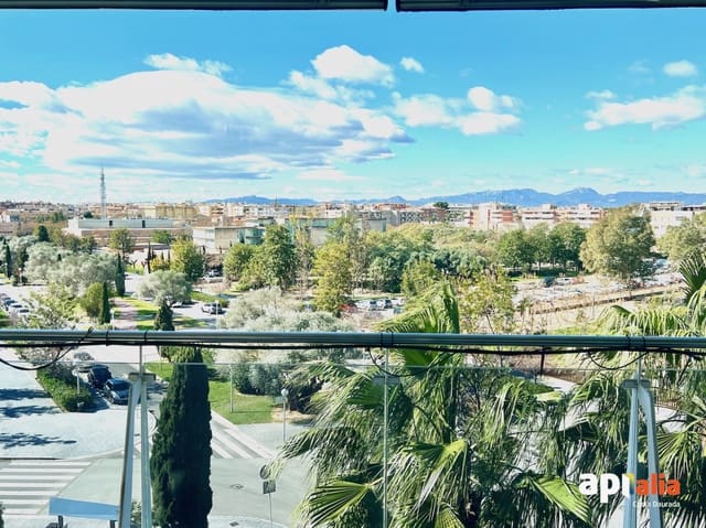 4 chambre Appartement à vendre à Salou avec piscine garage - 374 000 € (Ref: 9985927)