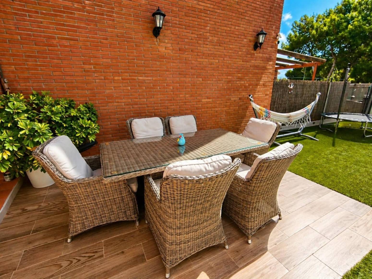 5 bedroom Villa for sale in Cambrils - € 465,000 (Ref: 9985930)
