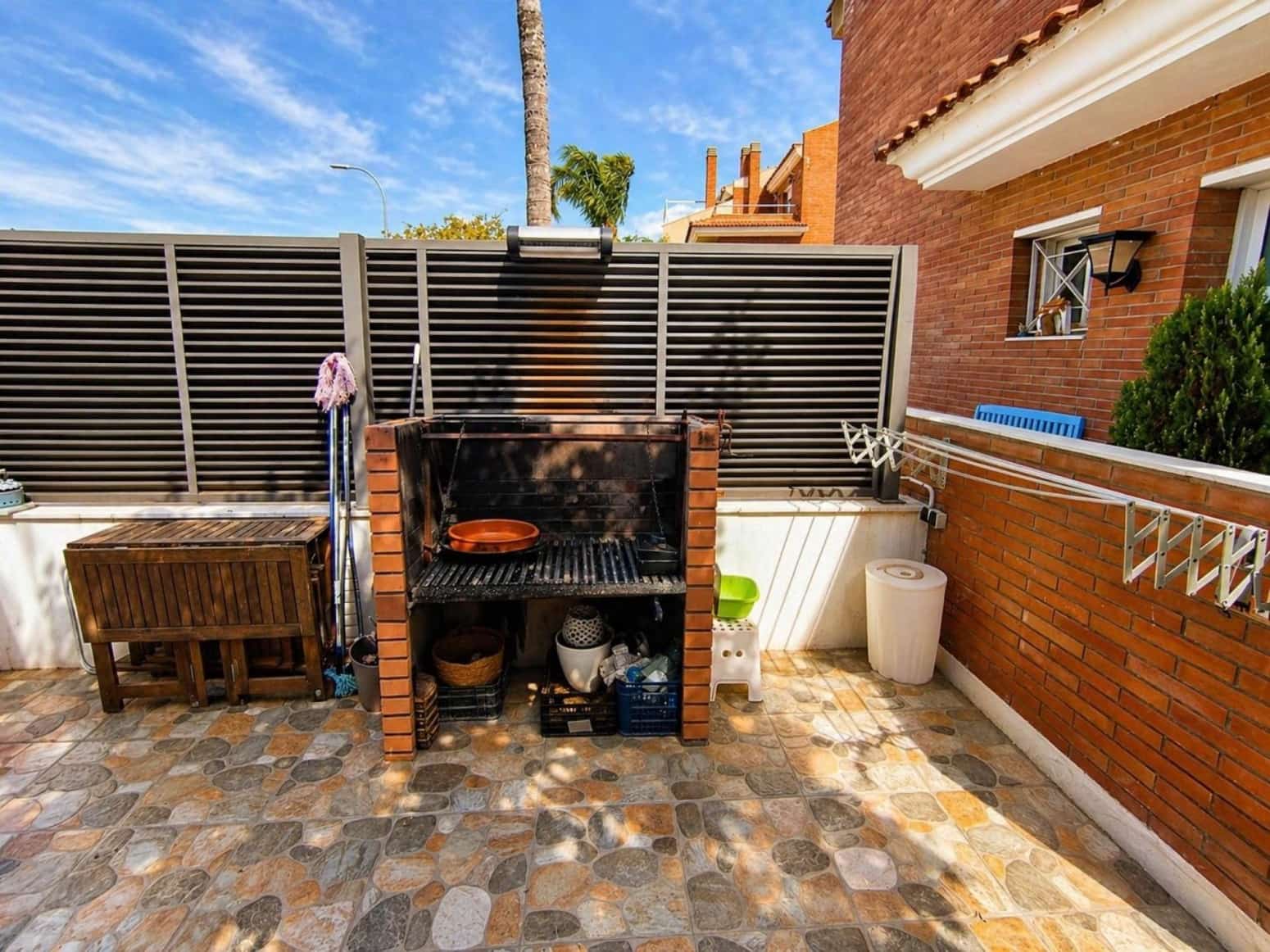 5 bedroom Villa for sale in Cambrils - € 465,000 (Ref: 9985930)