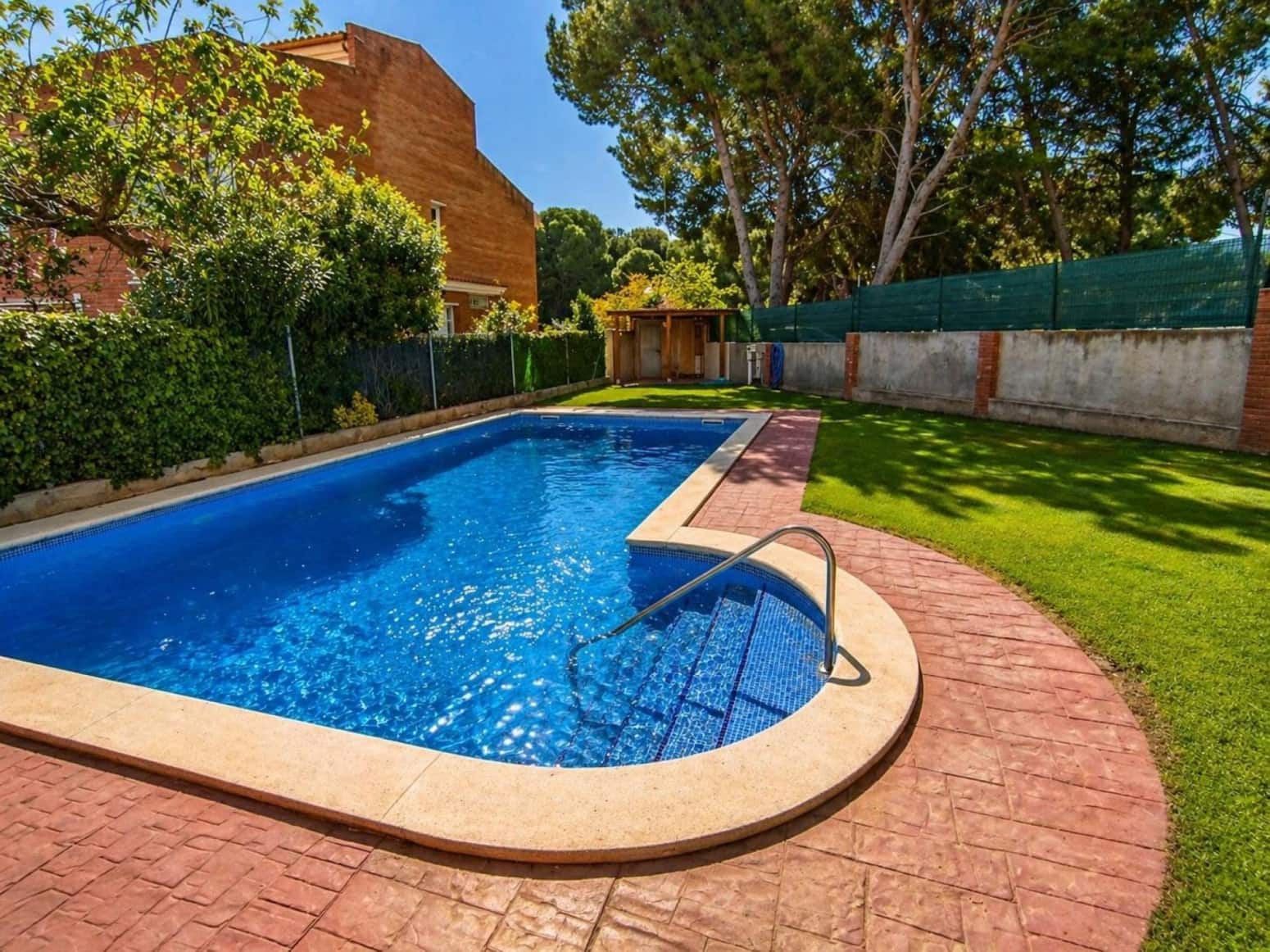 5 bedroom Villa for sale in Cambrils - € 465,000 (Ref: 9985930)