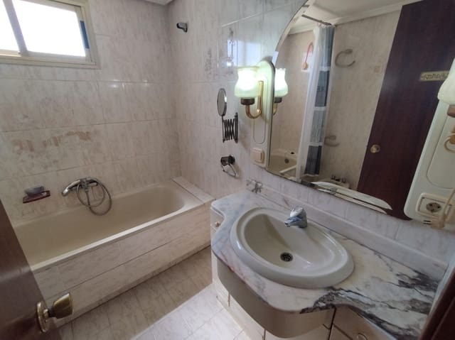 2 slaapkamer Flat te koop in Salou - € 197.500 (Ref: 9989921)