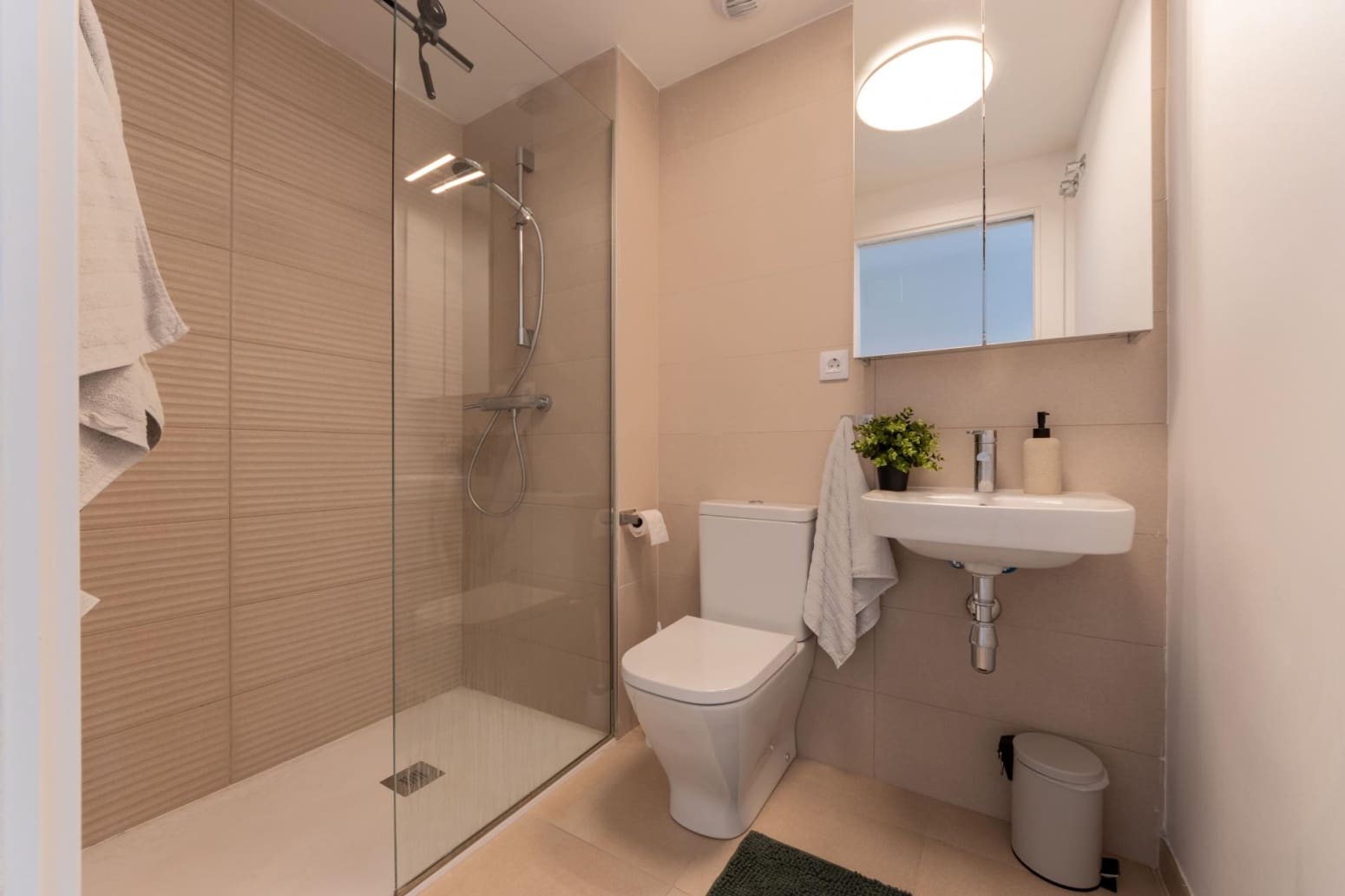 3 sypialnia Mieszkanie na sprzedaż w Salou - 329 000 € (Ref: 9989926)