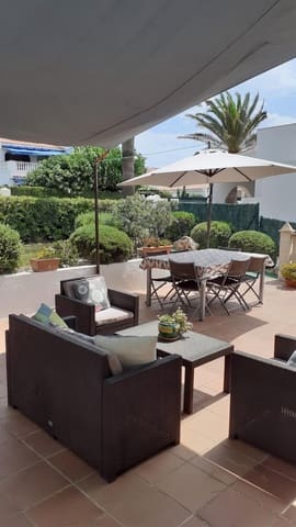 3 bedroom Villa for sale in Punta Grossa, Es Mercadal - € 499,000 (Ref: 10017597)