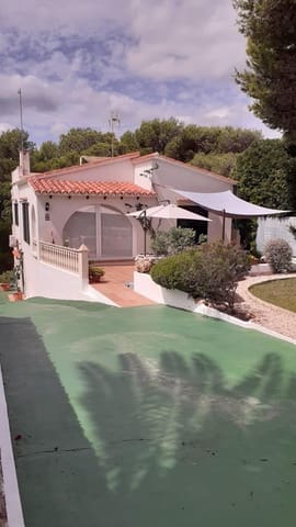 3 bedroom Villa for sale in Punta Grossa, Es Mercadal - € 499,000 (Ref: 10017597)