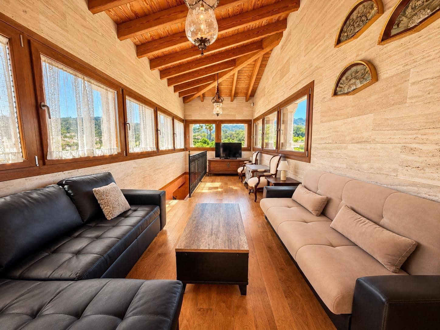 4 Zimmer Villa zu verkaufen in Es Capdella mit Pool Garage - 2.100.000 € (Ref: 10078477)