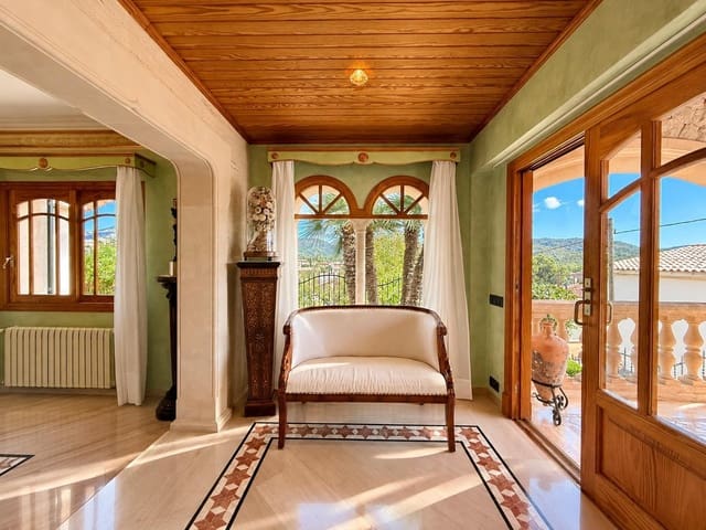 4 Zimmer Villa zu verkaufen in Es Capdella, Calvià mit Pool Garage - 2.100.000 € (Ref: 10078477)