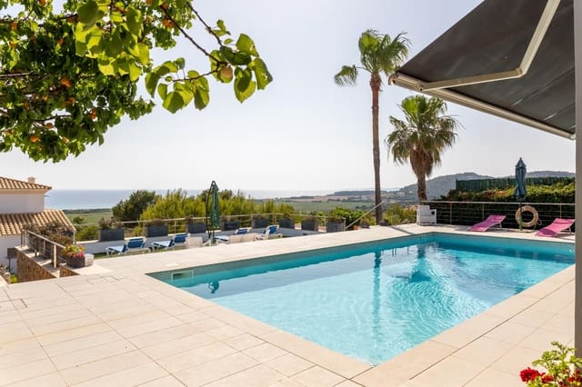 5 soverom Villa til salgs i Alayor / Alaior med garasje - € 1 450 000 (Ref: 10102745)