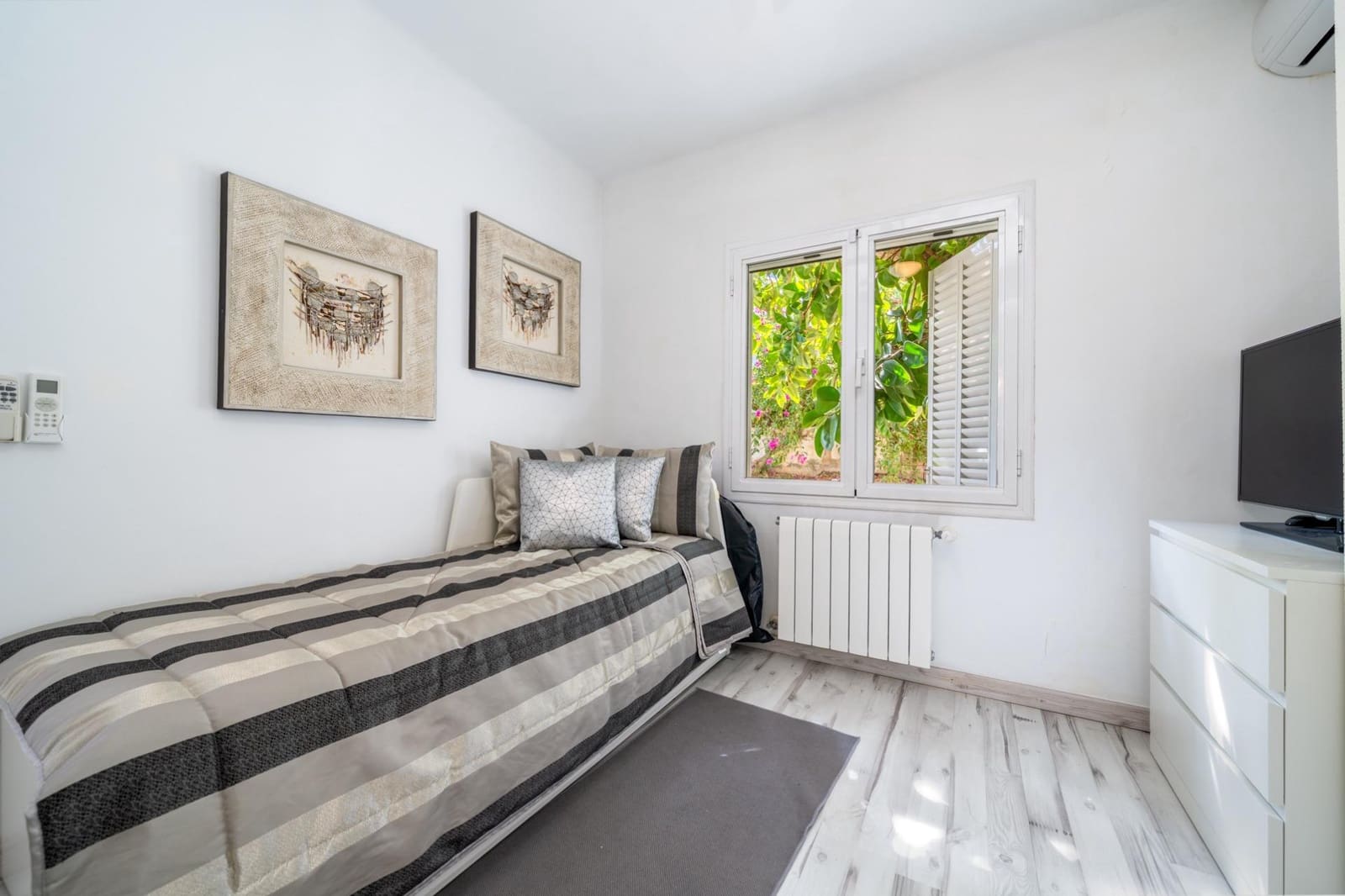 2 bedroom Semi-detached Villa for sale in Costa de la Calma with garage - € 575,000 (Ref: 10102751)