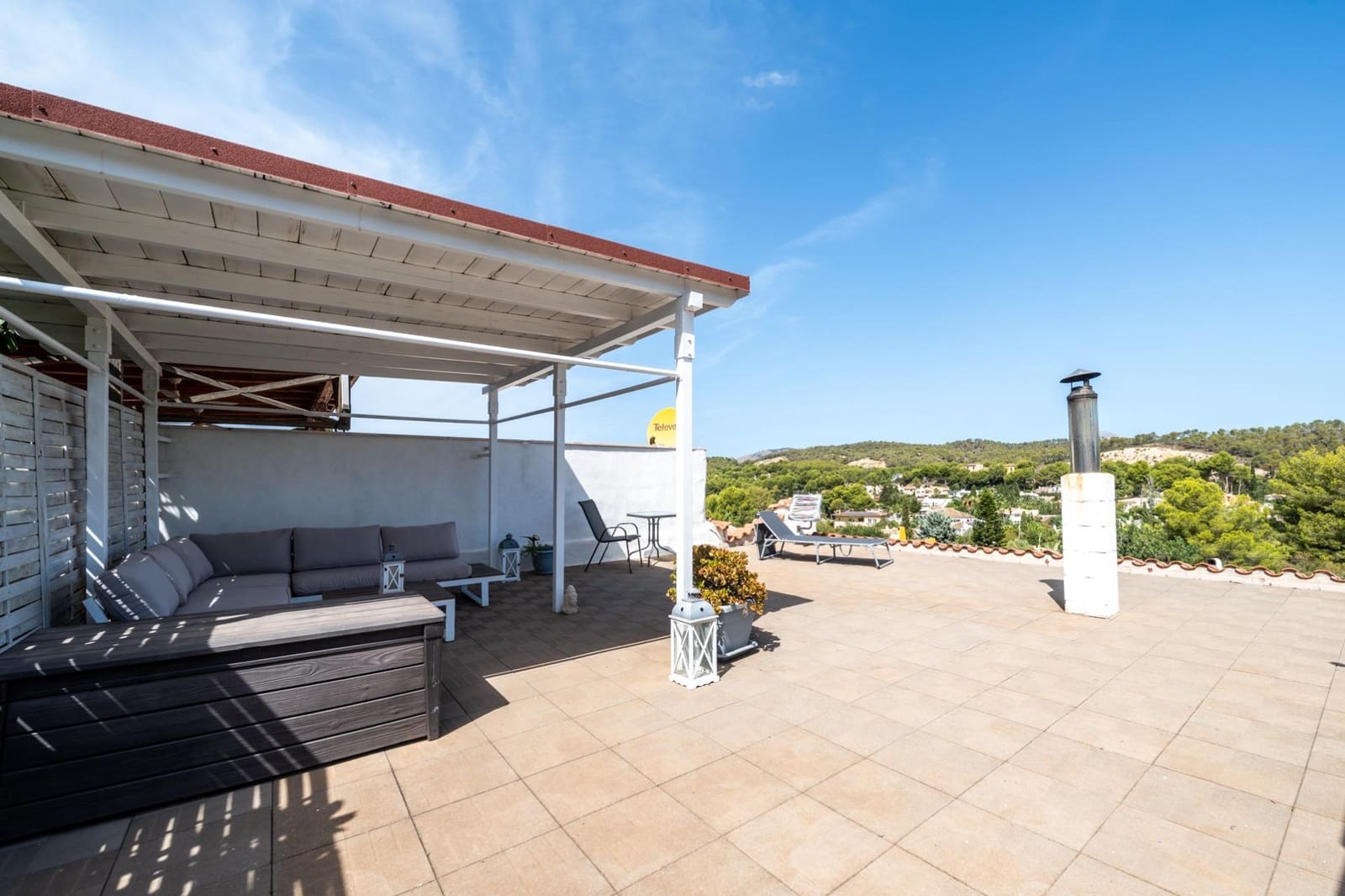 2 bedroom Semi-detached Villa for sale in Costa de la Calma with garage - € 575,000 (Ref: 10102751)