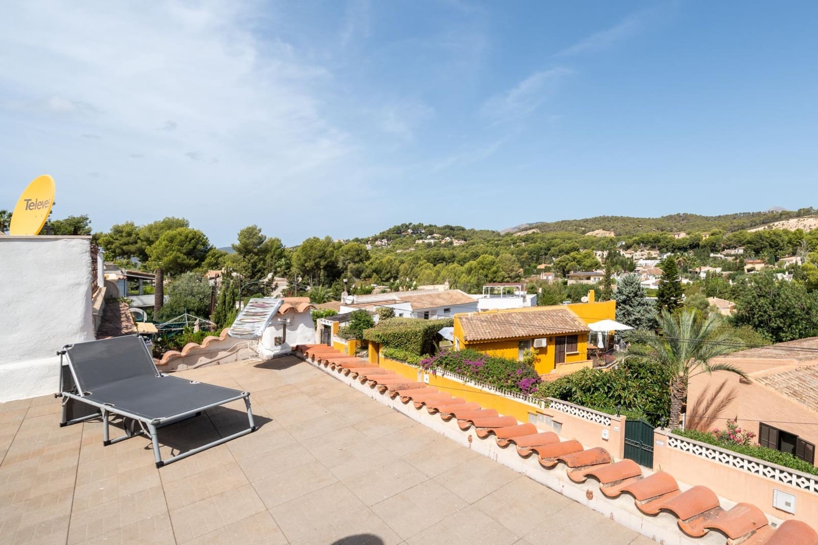 2 bedroom Semi-detached Villa for sale in Costa de la Calma with garage - € 575,000 (Ref: 10102751)