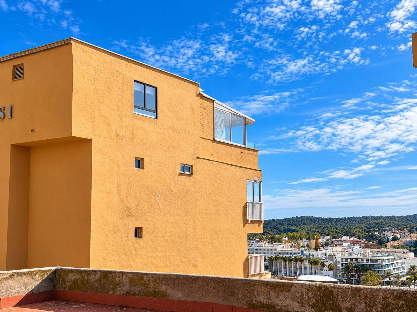 2 bedroom Penthouse for sale in Santa Ponsa with pool - € 650,000 (Ref: 10129665)