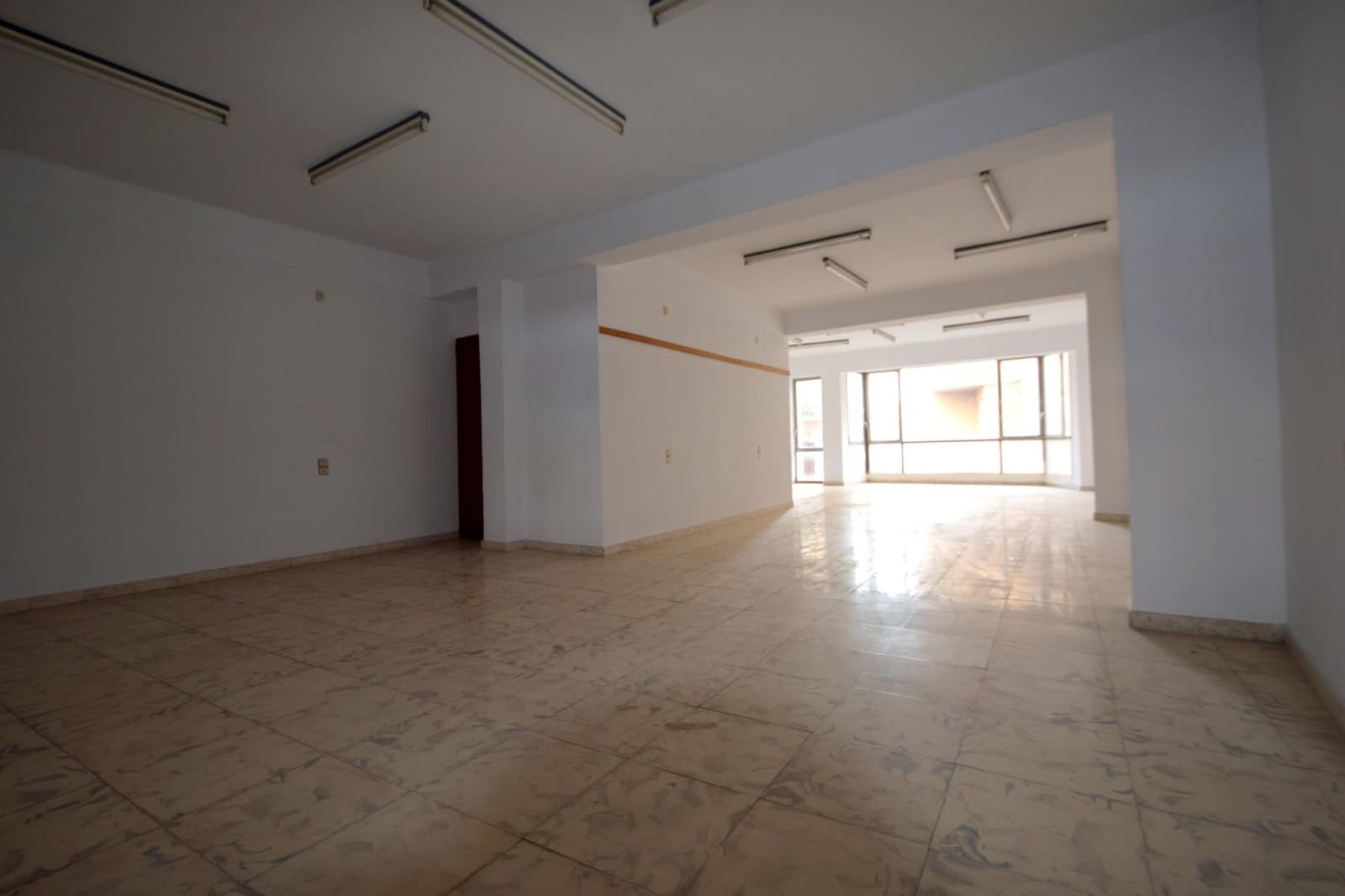 Kommersiell till salu i Manacor med garage - 1 000 000 € (Ref: 10129670)
