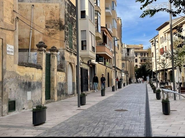 Kommersiell till salu i Manacor med garage - 1 000 000 € (Ref: 10129670)