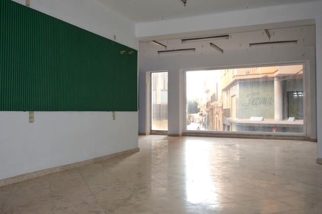 Kommersiell till salu i Manacor med garage - 1 000 000 € (Ref: 10129670)