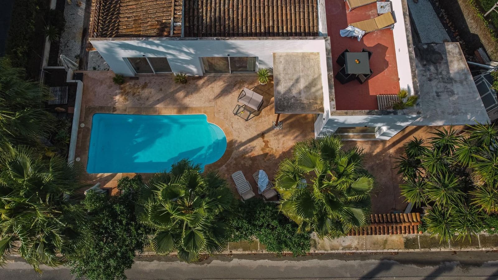 3 sypialnia Willa na sprzedaż w Port Verd z basenem garażem - 940 000 € (Ref: 10142464)