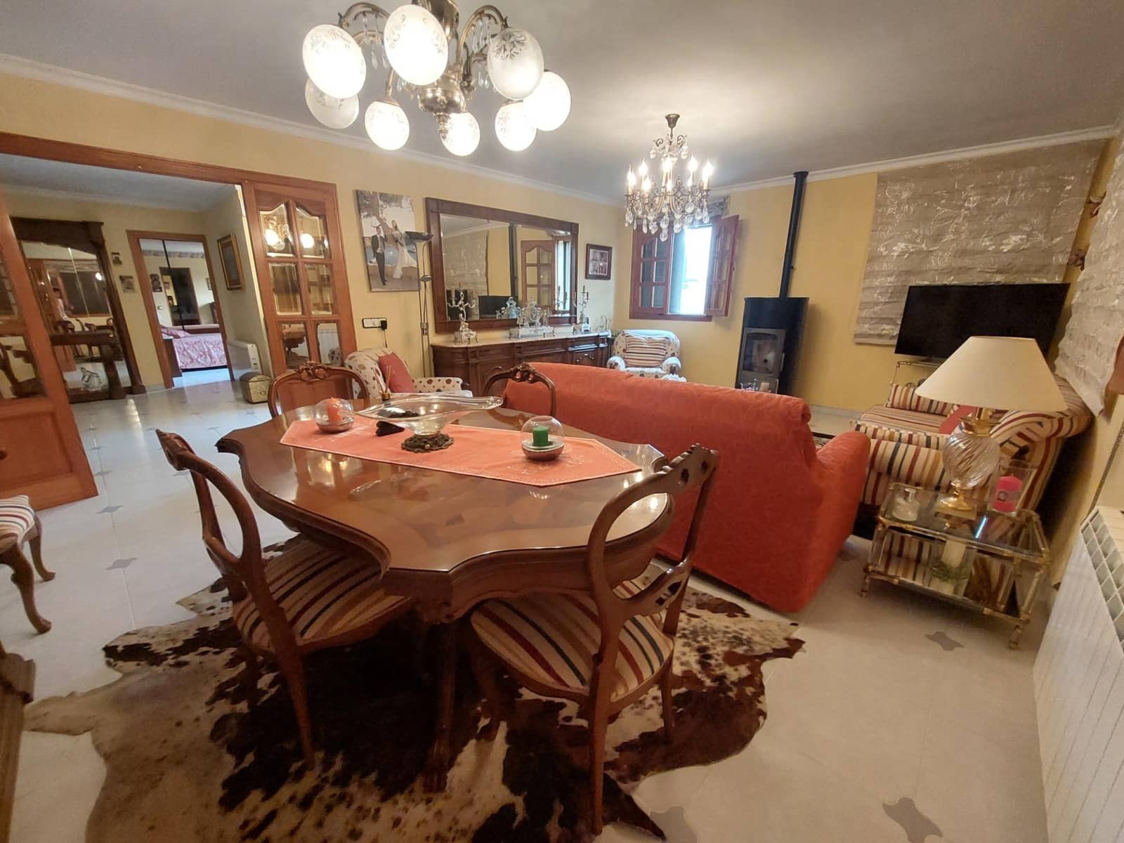 5 slaapkamer Villa te koop in Badia Blava met zwembad garage - € 950.000 (Ref: 10142466)