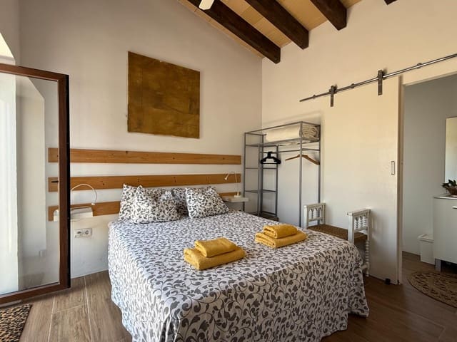 2 chambre Finca/Maison de Campagne à vendre à Campanet avec piscine garage - 595 000 € (Ref: 10165138)