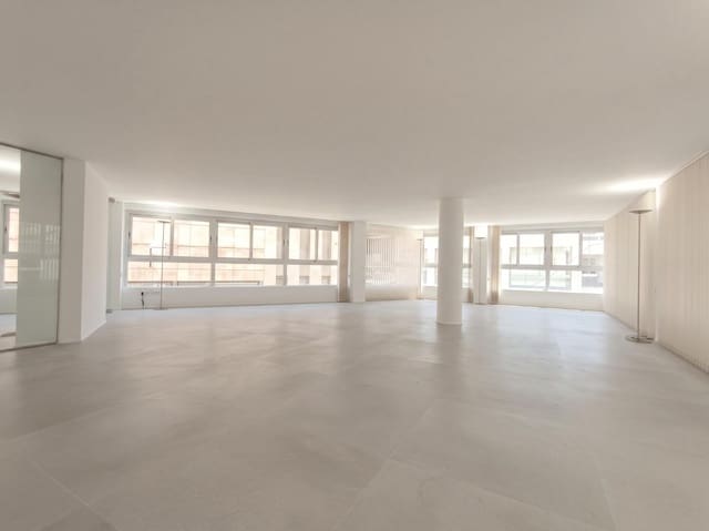 Toimisto vuokrattavana paikassa La Missió, Palma de Mallorca - 2 350 € (Ref: 10171817)