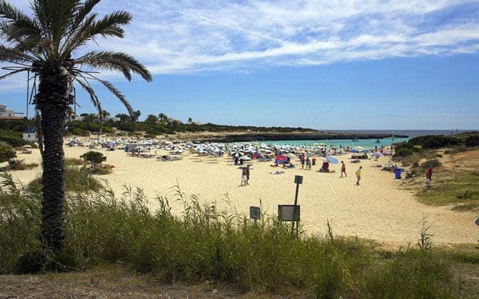 1 makuuhuone Bungalow myytävänä paikassa Ciutadella de Menorca mukana uima-altaan - 405 000 € (Ref: 10183020)