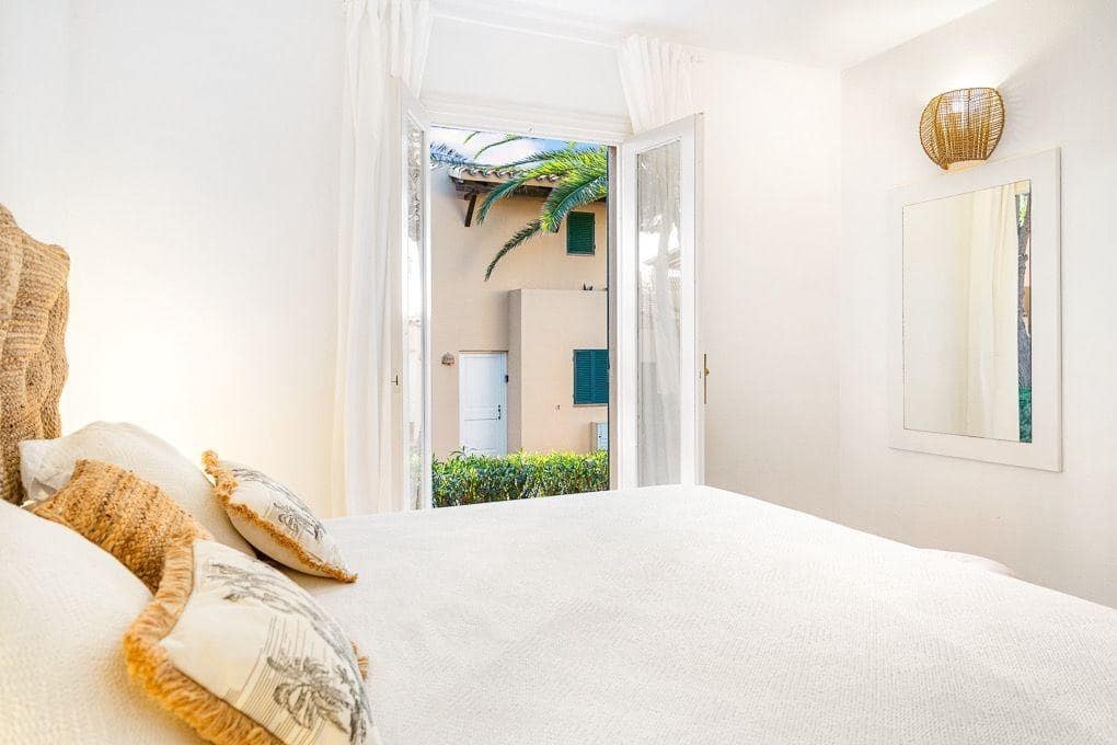 1 makuuhuone Bungalow myytävänä paikassa Ciutadella de Menorca mukana uima-altaan - 405 000 € (Ref: 10183020)