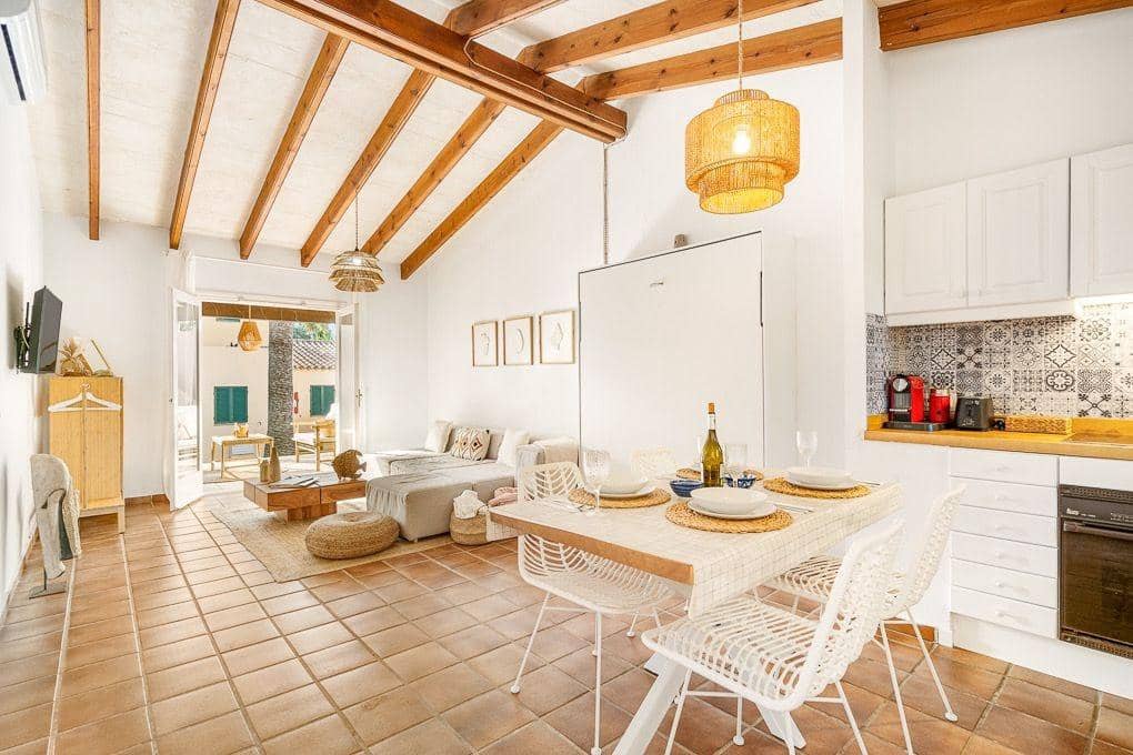 1 makuuhuone Bungalow myytävänä paikassa Ciutadella de Menorca mukana uima-altaan - 405 000 € (Ref: 10183020)