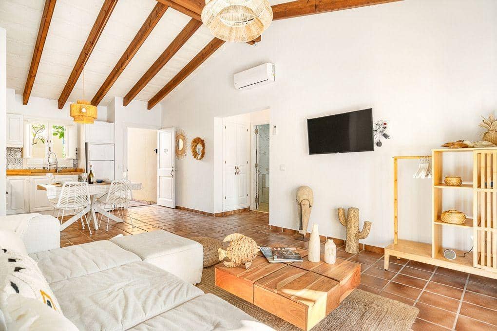 1 makuuhuone Bungalow myytävänä paikassa Ciutadella de Menorca mukana uima-altaan - 405 000 € (Ref: 10183020)