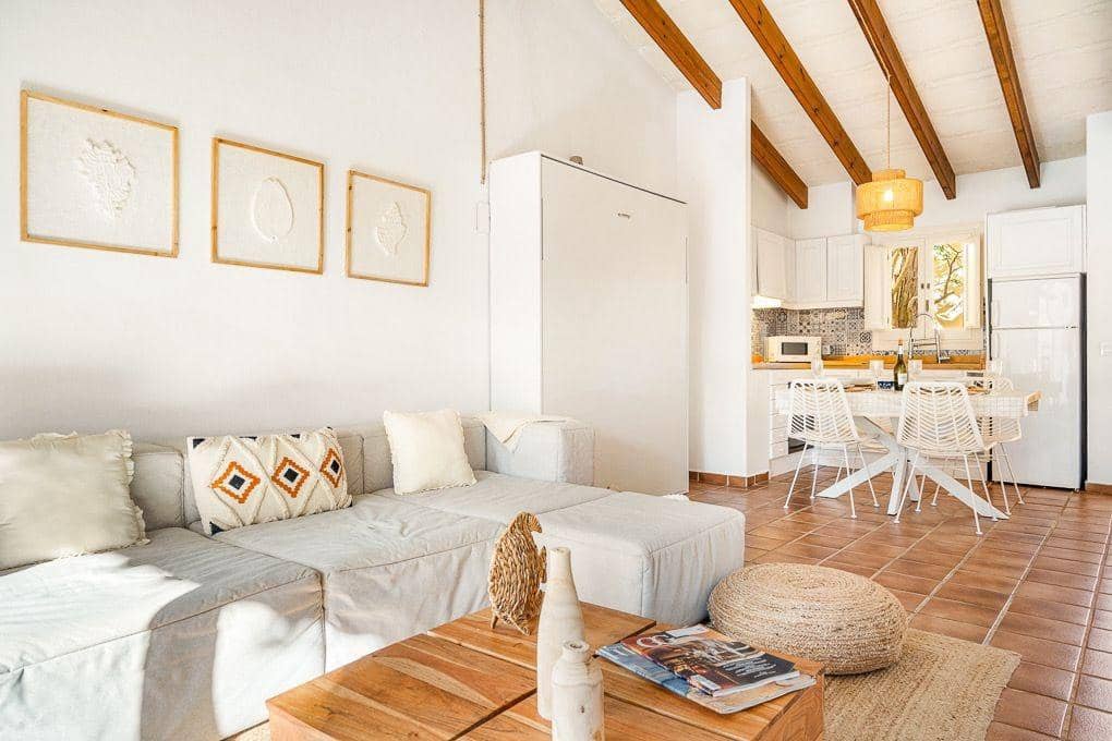 1 makuuhuone Bungalow myytävänä paikassa Ciutadella de Menorca mukana uima-altaan - 405 000 € (Ref: 10183020)