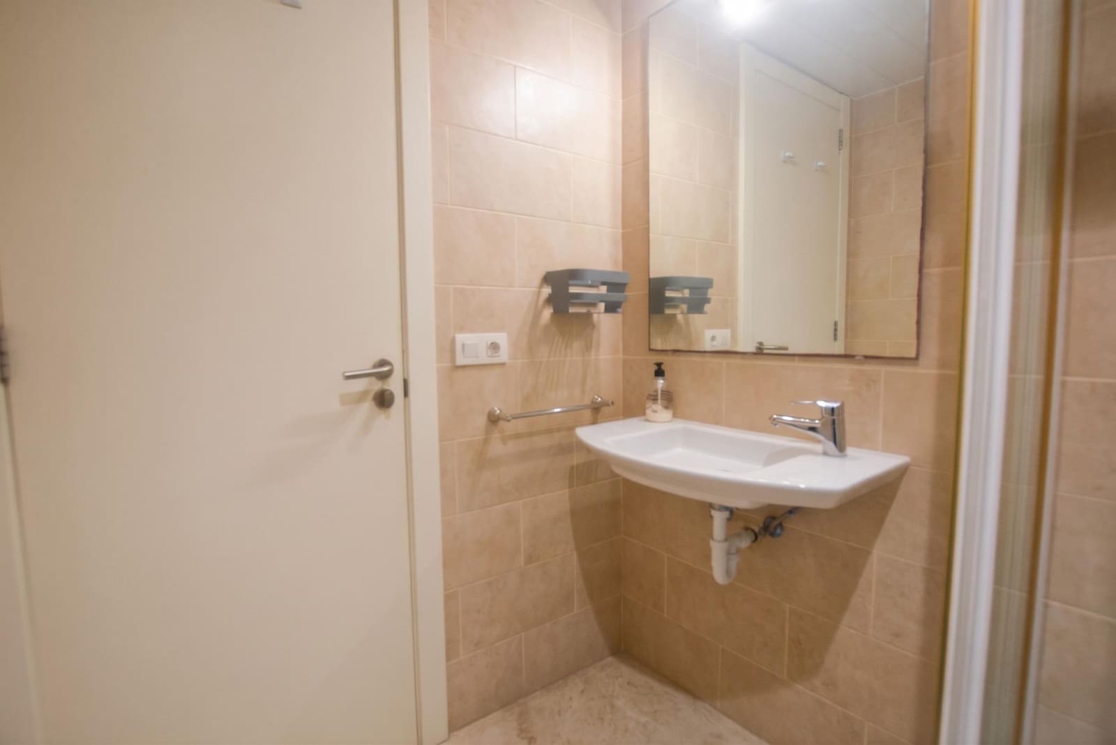 2 slaapkamer Flat te koop in Ciutadella de Menorca met zwembad garage - € 340.000 (Ref: 10185056)