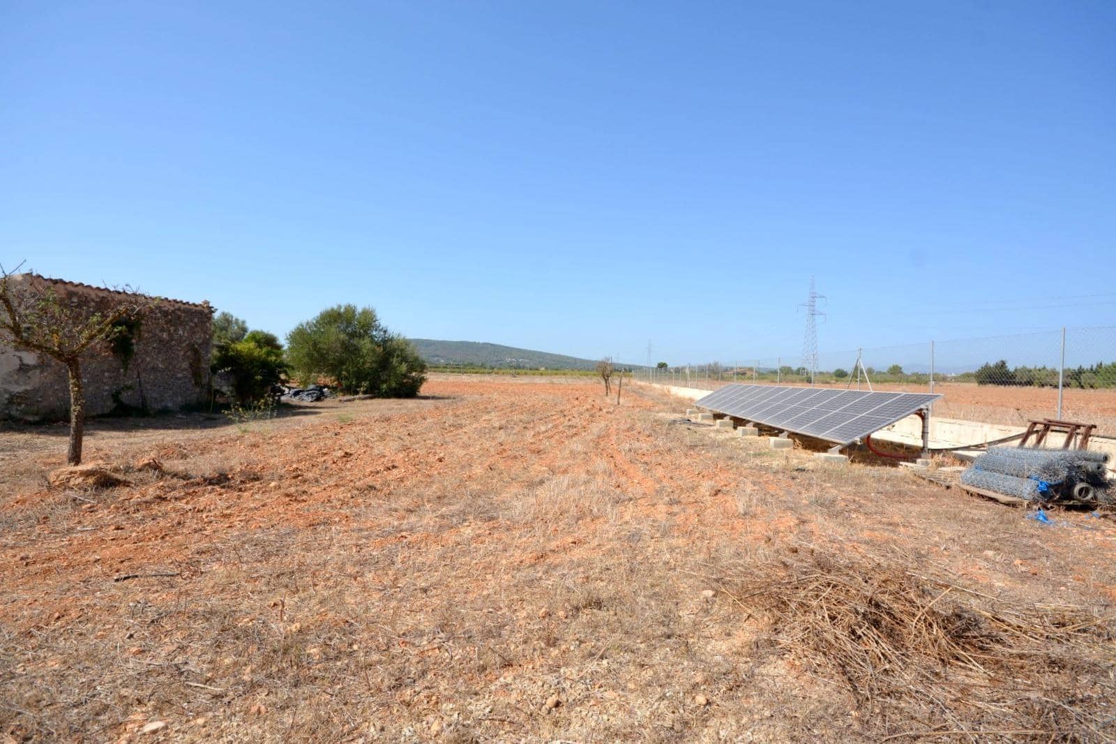 Grunde uden byggetilladelser til salg i Biniali - € 320.000 (Ref: 10185057)