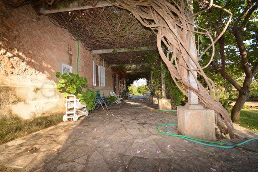 6 bedroom Finca/Country House for sale in Marratxi with pool garage - € 2,300,000 (Ref: 3209659)