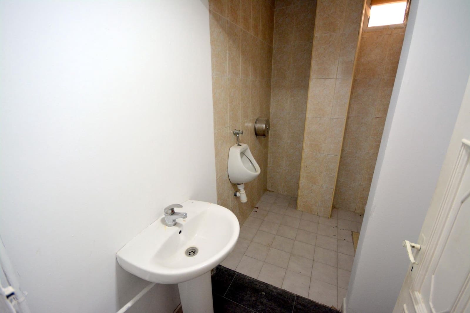 Commercial for sale in Palma de Mallorca - € 420,000 (Ref: 7269364)