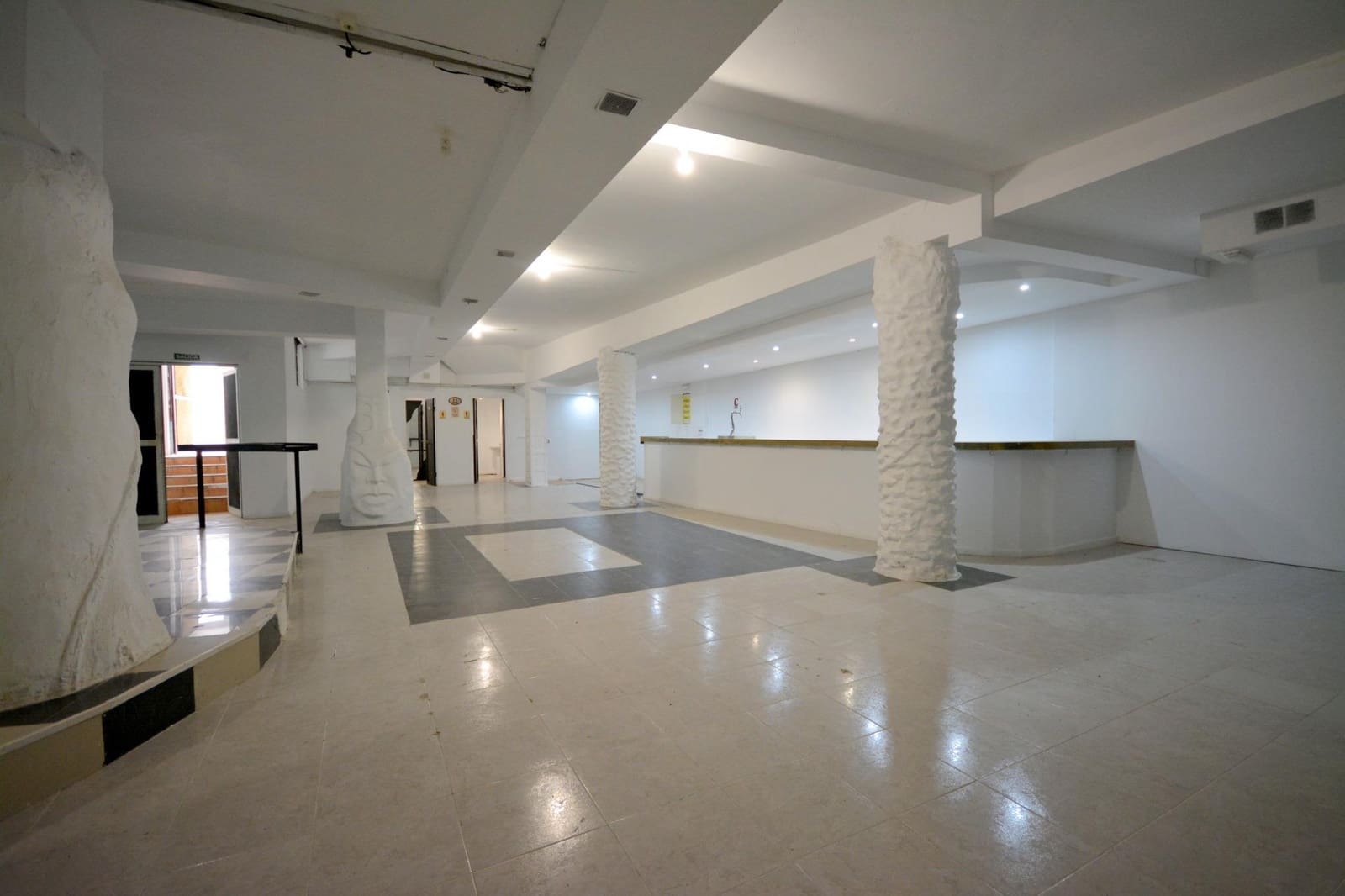 Commercial for sale in Palma de Mallorca - € 420,000 (Ref: 7269364)
