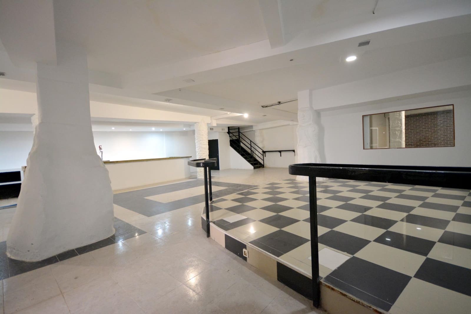 Commercial for sale in Palma de Mallorca - € 420,000 (Ref: 7269364)