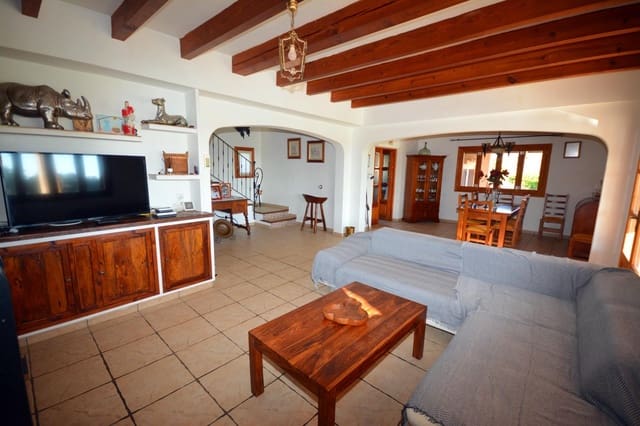 4 sypialnia Finka/Dom wiejski na sprzedaż w Llucmajor z basenem - 1 300 000 € (Ref: 7468011)