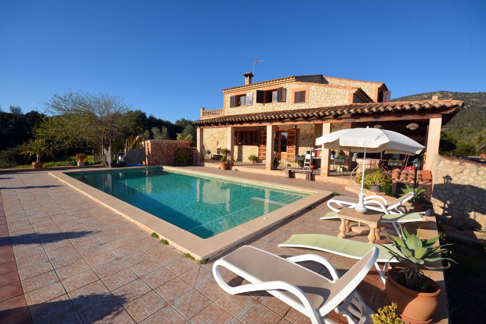 4 sypialnia Finka/Dom wiejski na sprzedaż w Llucmajor z basenem - 1 300 000 € (Ref: 7468011)