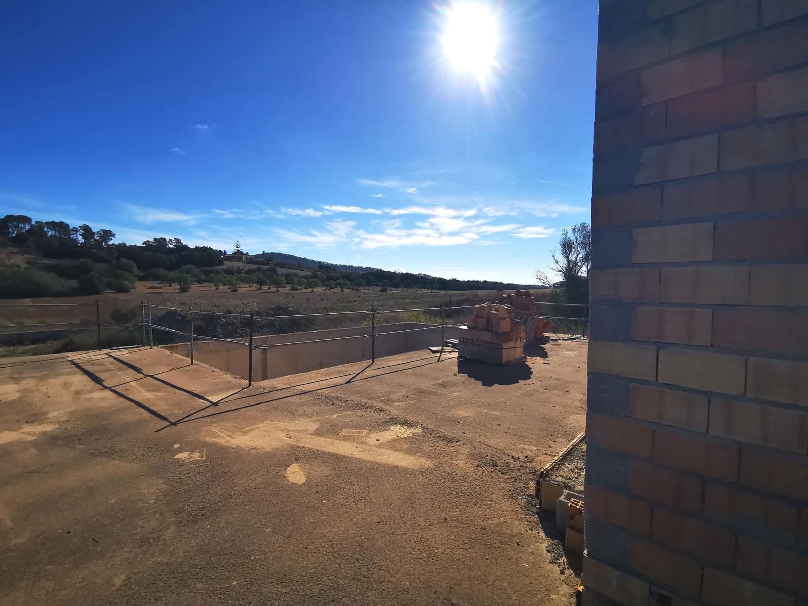 2 soveværelse Finca/Landehus til salg i Sant Joan med swimmingpool - € 478.000 (Ref: 8395246)