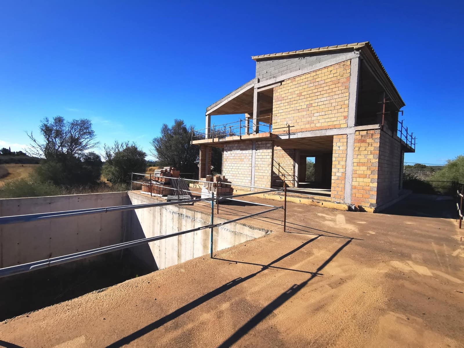 2 soveværelse Finca/Landehus til salg i Sant Joan med swimmingpool - € 478.000 (Ref: 8395246)