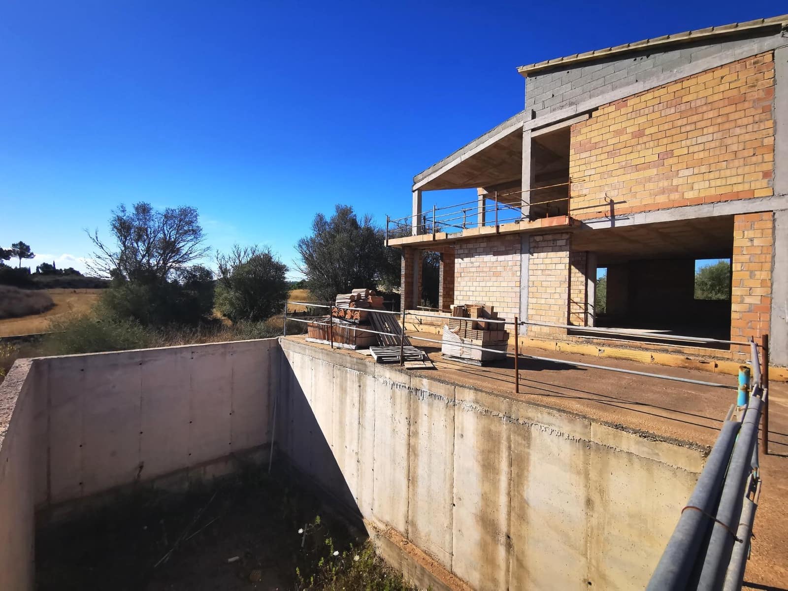 2 soveværelse Finca/Landehus til salg i Sant Joan med swimmingpool - € 478.000 (Ref: 8395246)