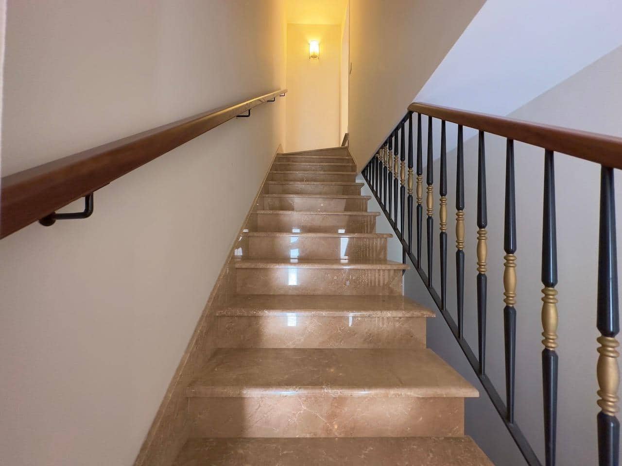 5 quarto Casa em Banda para venda em Ciutadella de Menorca com garagem - 730 000 € (Ref: 8426336)