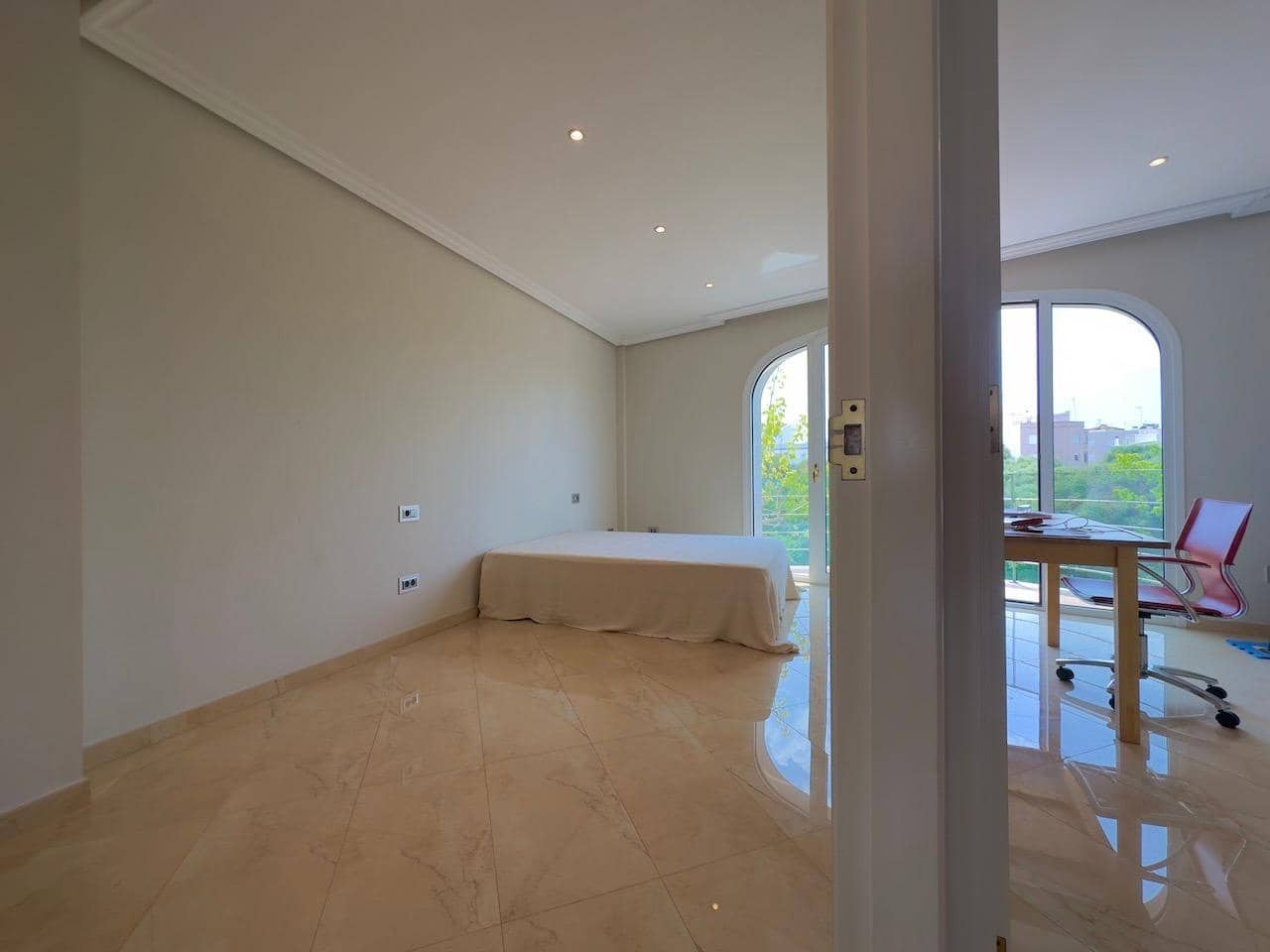 5 quarto Casa em Banda para venda em Ciutadella de Menorca com garagem - 730 000 € (Ref: 8426336)