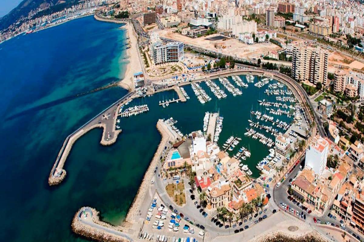 4 soveværelse Lejlighed til salg i Es Molinar / El Molinar med garage - € 1.591.000 (Ref: 8493924)