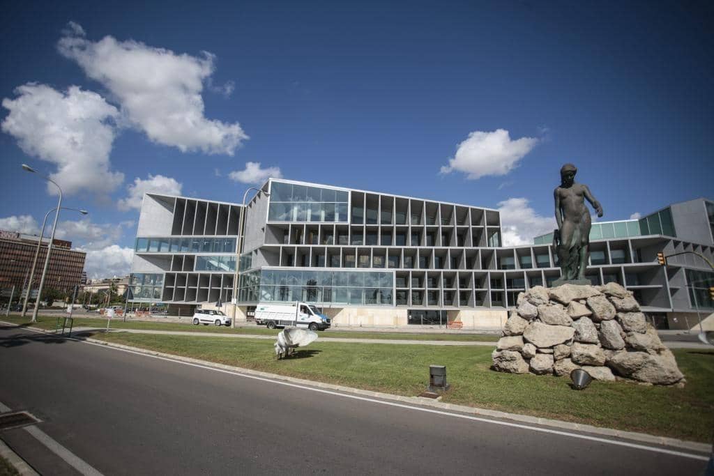 4 soveværelse Lejlighed til salg i Es Molinar / El Molinar med garage - € 1.591.000 (Ref: 8493924)